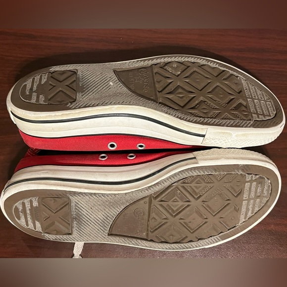 Epic Red Converse (hard to find size) - Picture 4 of 8